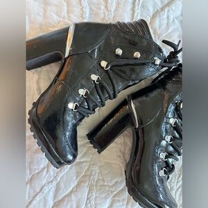DKNY Black Box Heel lace up boot NEW size 7